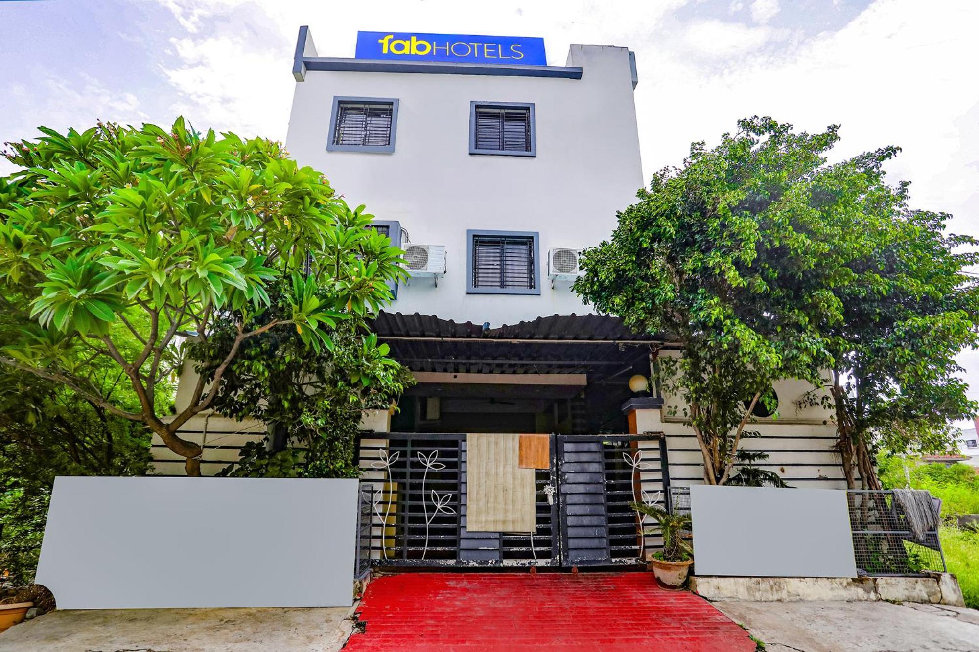 Fabhotel New Shraddha Inn - Nr Airport Colony ناغبور المظهر الخارجي الصورة